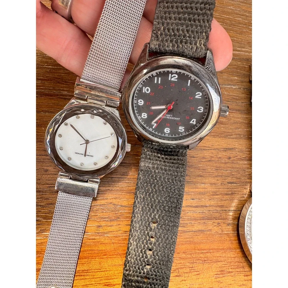 Mixed Wristwatch Lot 20pc Armitron Geneva Rocawear Vivani Dick Tracy Quartz